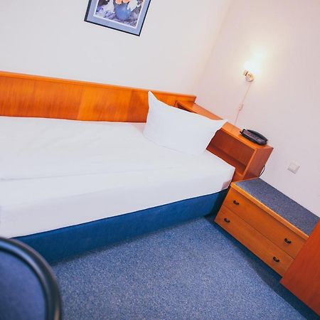 Hotel Zum Grunewald Дінслакен Екстер'єр фото