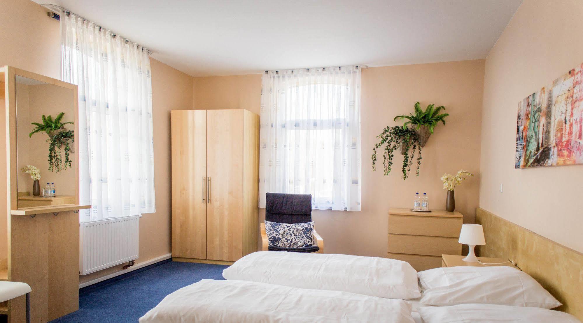 Hotel Zum Grunewald Дінслакен Екстер'єр фото